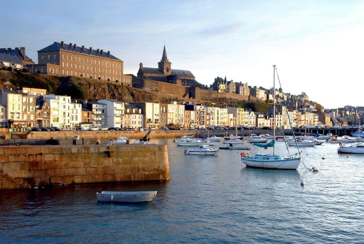 La Vigie Sur Le Port Apartamento Granville Exterior foto